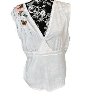 Bogari size XL white double v-neck sleeveless tee shirt  embroidered detail